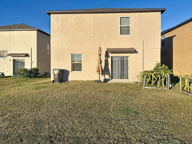 Building Photo - 7517 Samuel Ivy Dr