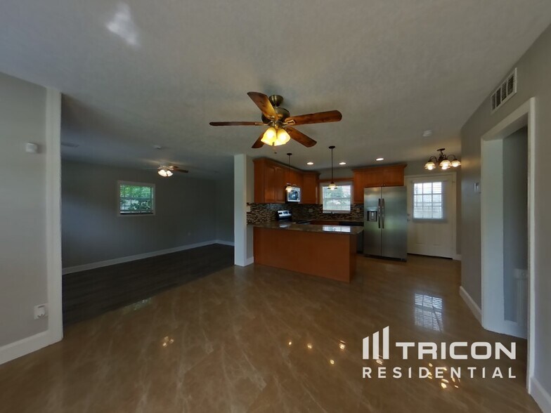 Building Photo - 366 Clemson Dr