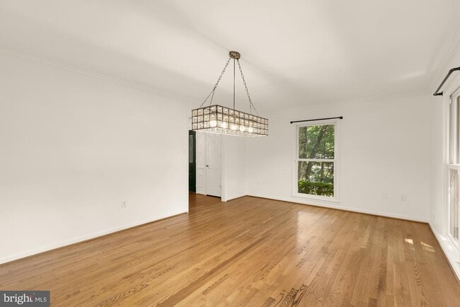 Building Photo - 1318 Round Oak Ct