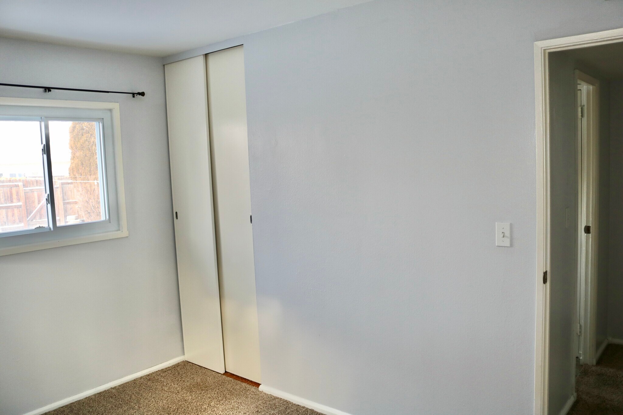 Building Photo - 1136 Florence Ave