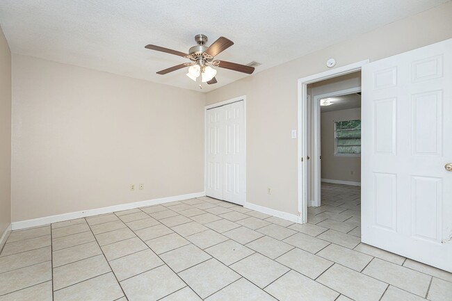 Building Photo - 3 Bedroom home in Gautier
