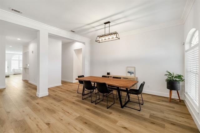 Building Photo - 624 Mossycup Oak Dr