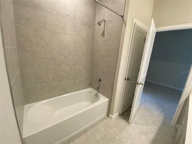 Building Photo - 18236 Hunters Meadow Walk