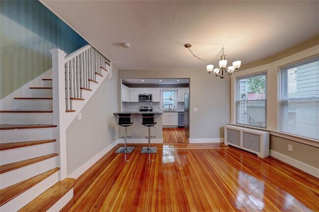 Building Photo - 167 Lafayette St