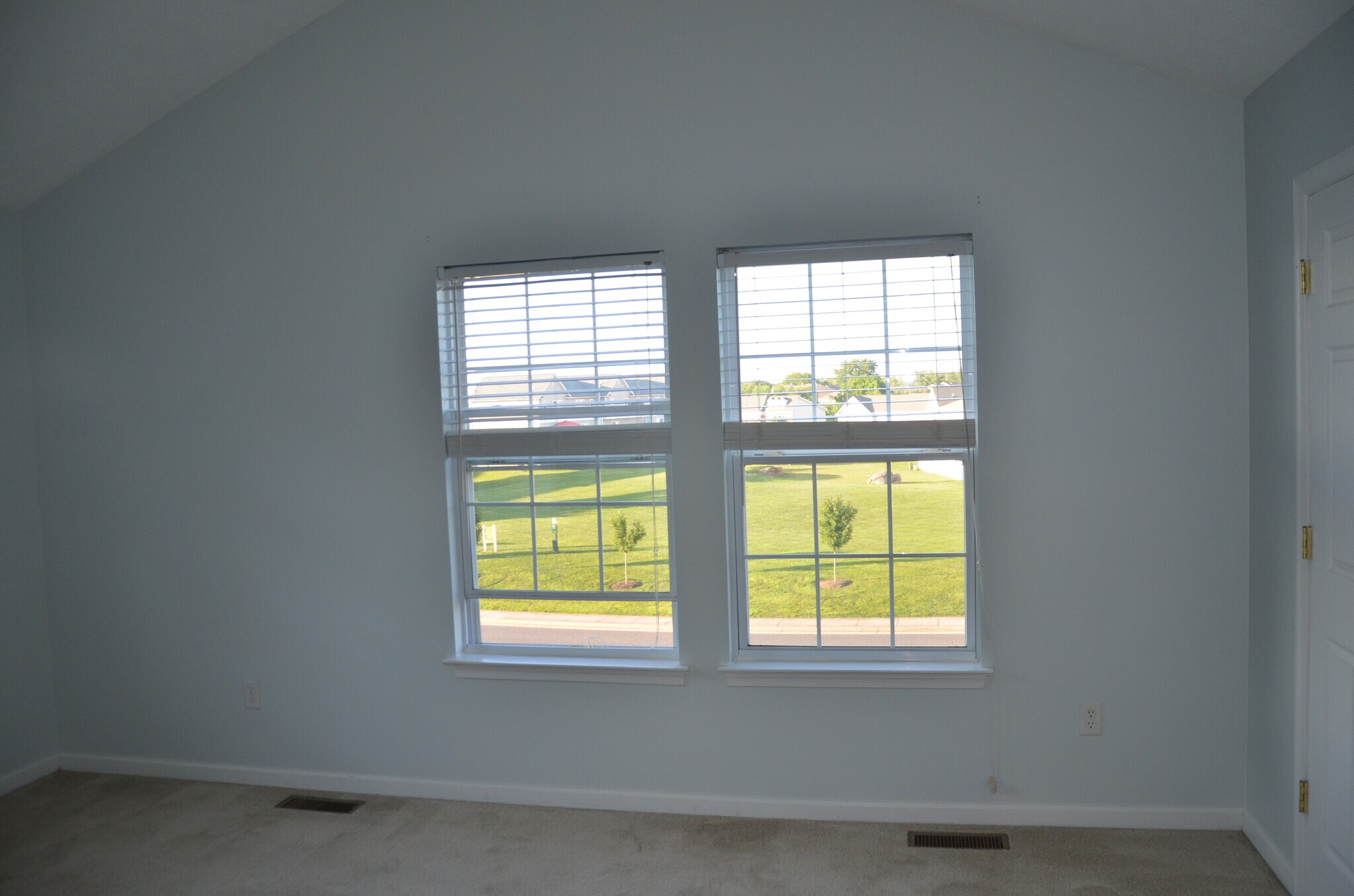 Building Photo - 311 Emerson Ln