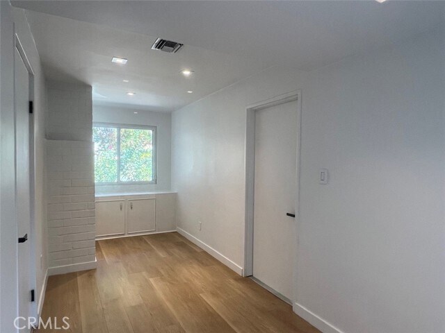 Building Photo - 8706 Ardendale Ave