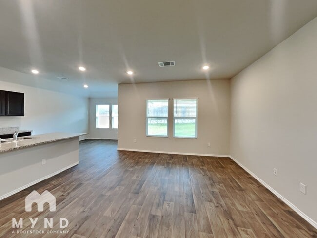 Building Photo - 15117 Siberian Elm Ln