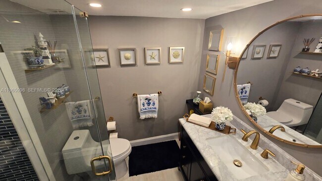 Building Photo - 5701 Collins Ave