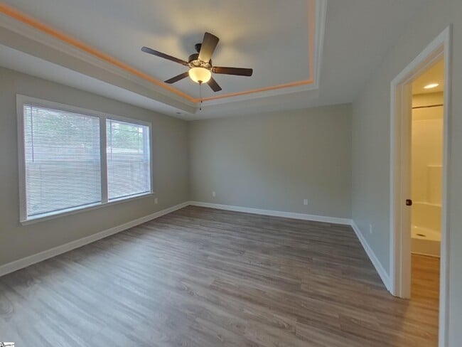 Building Photo - 114 Mistwood Ln