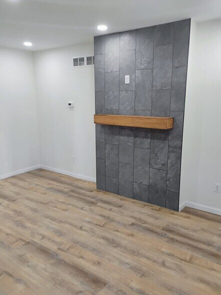 Building Photo - 1505 N Conestoga St