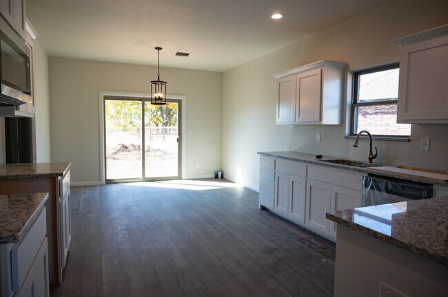 Building Photo - 8542 Spring Creek Ln