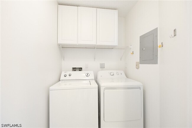 Building Photo - 7791 Esmeralda Way