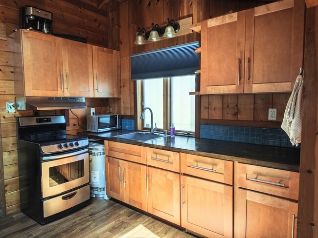 Building Photo - 2019 Prince St