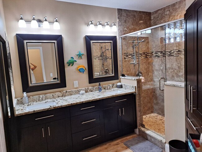 Building Photo - 3BR 2BA BOUCHELLE ISLAND GROUND FLOOR COND...