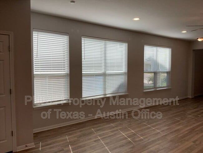 Building Photo - 3200 College Park Dr