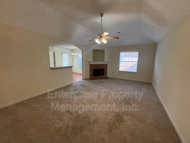 Building Photo - 10127 Cross Valley Dr