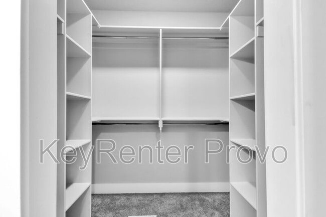 Building Photo - 1226 N 150 E