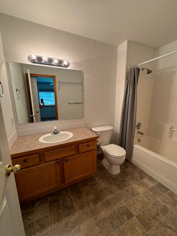 Building Photo - 2598 W Broadmoore Dr
