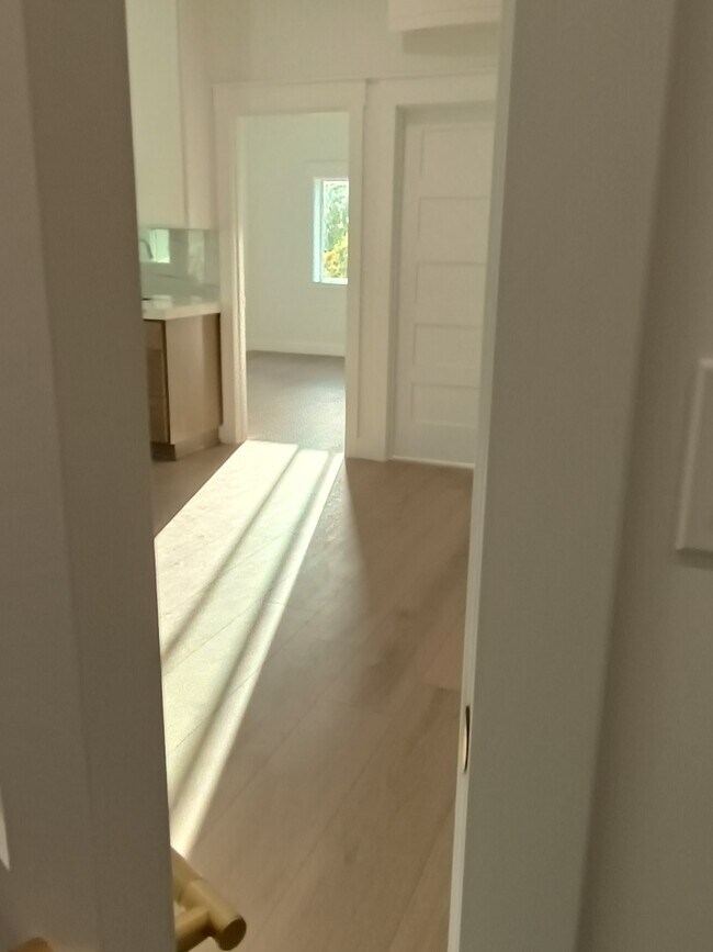 Building Photo - 1815 G St