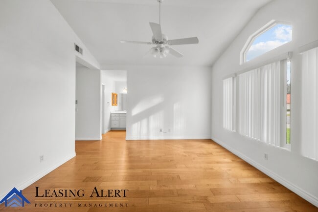 Building Photo - 19981 Ave Of The Oaks