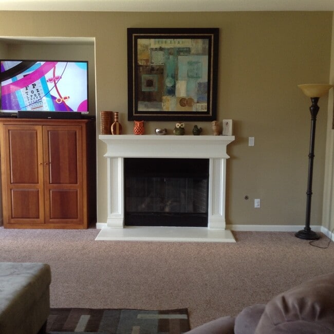 Building Photo - Great Curti Ranch 4 bedroom Home