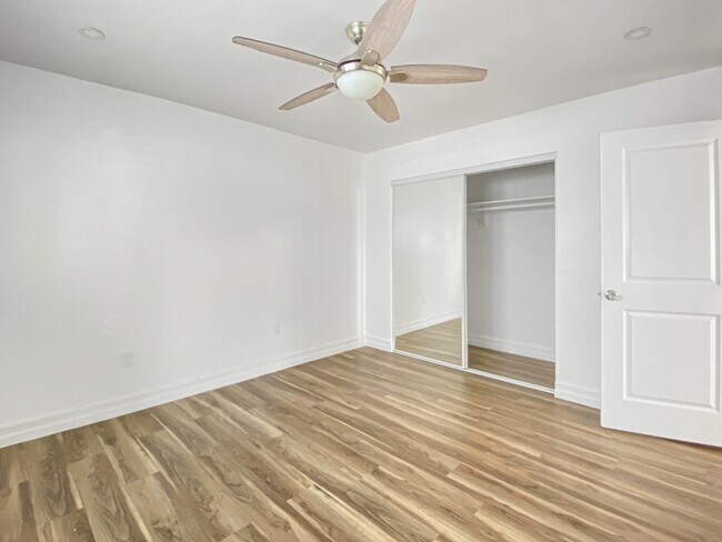 Building Photo - 3013 Vancouver Ave