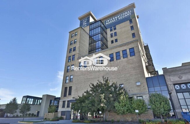Building Photo - 290 Market St