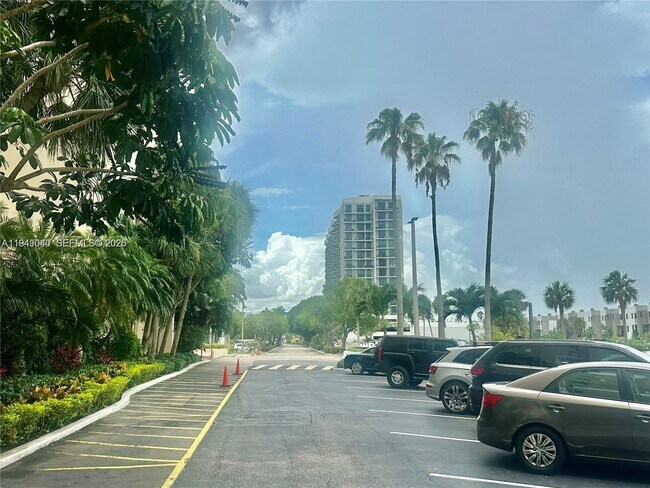 Building Photo - 11111 Biscayne Blvd