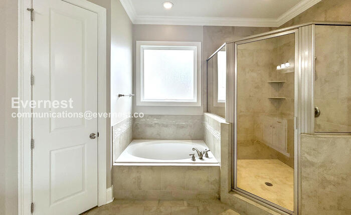 Building Photo - 147 Hobbs Dr