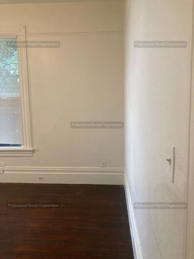 Building Photo - One bedroom Gem in Heart of Quaint, Historic West Petaluma