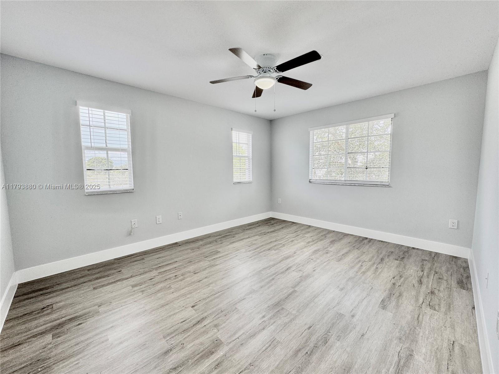 Building Photo - 677 NW 170th Ter