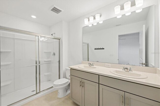 Building Photo - 15024 Cuzcorro Ct