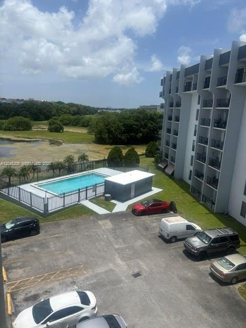 Building Photo - 9686 Fontainebleau Blvd