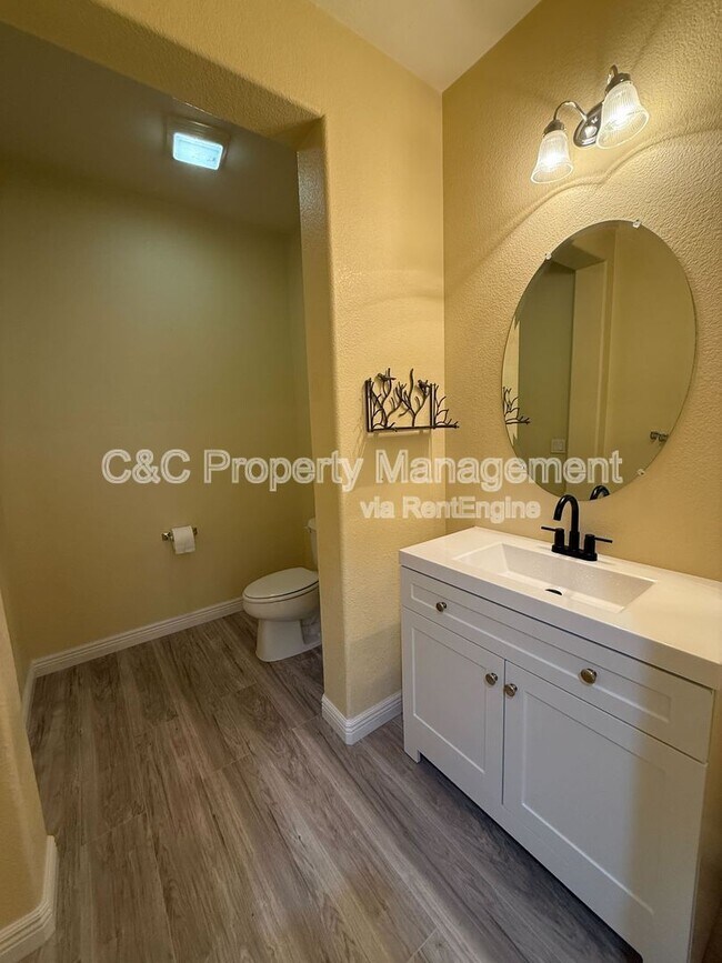 Building Photo - 1180 Pueblo Ct