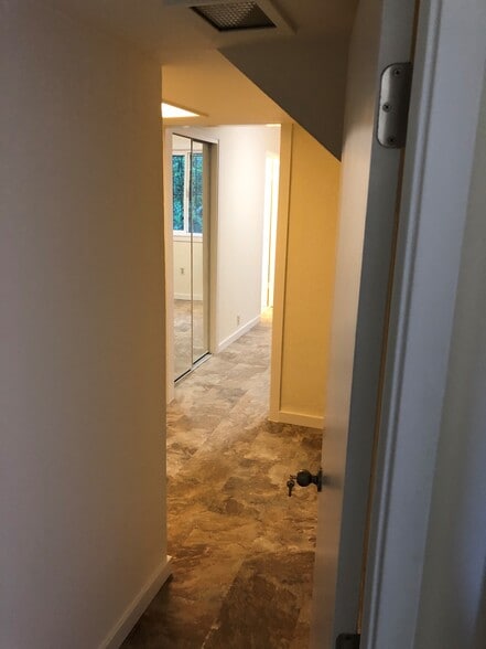 first floor unit - 124 Dellbrook Ave