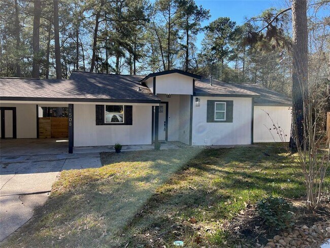 Building Photo - 1508 E Red Cedar Cir