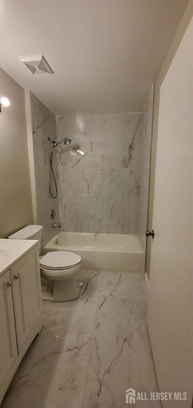 Building Photo - 261 Kempsey Dr