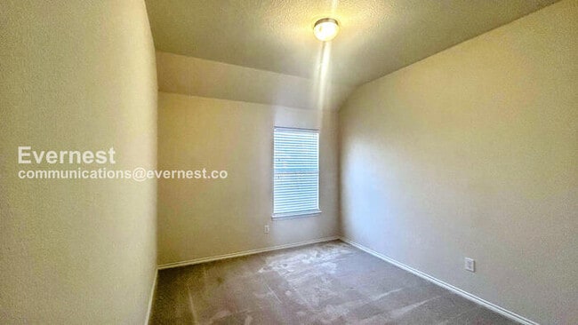 Building Photo - 129 Snowflake Dr