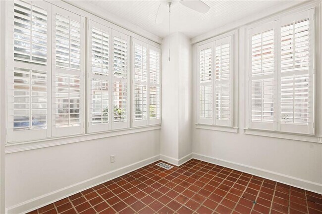 Building Photo - 878 Briarcliff Rd NE