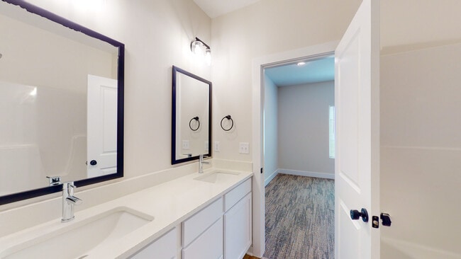 Building Photo - 1128 N Joye St