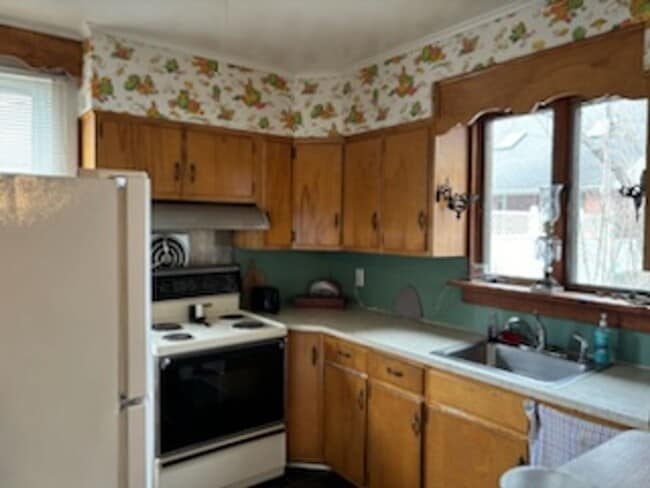 Building Photo - 51 Chestnut