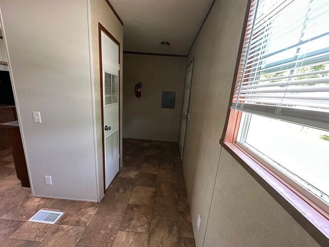Building Photo - 277 Timber Ln