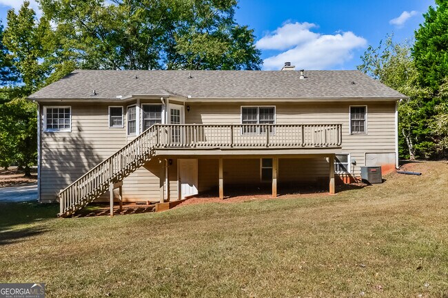 Building Photo - 170 Den Ric Dr