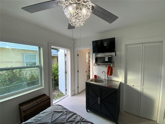 Building Photo - 1365 NW 130th St