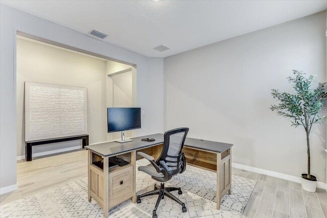 Building Photo - 33886 Landsman Lp