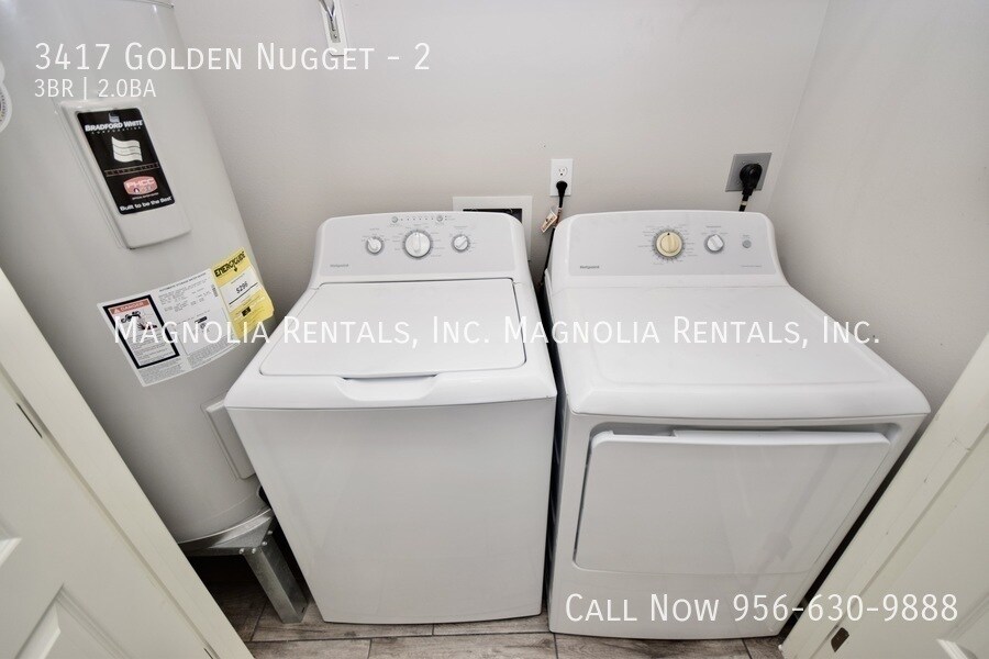 Building Photo - 3417 Golden Nugget