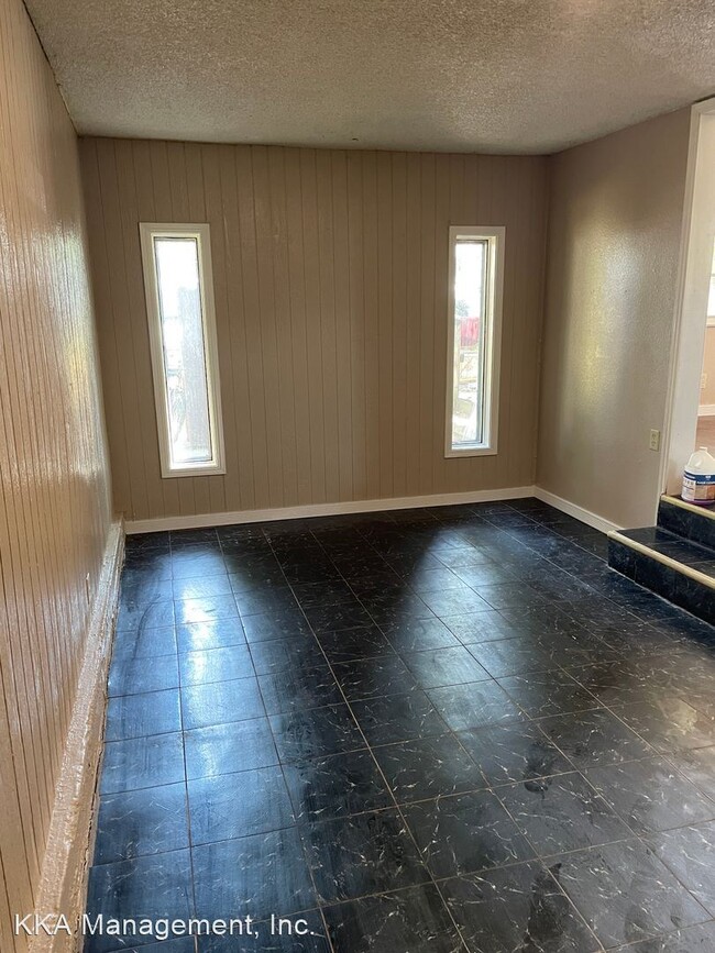 Building Photo - 5 br, 3 bath House - 1579 Rogers