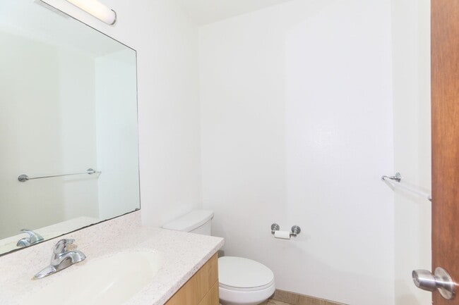 Building Photo - Kaneohe Woods – 3BR/2.5BA home with Mounta...