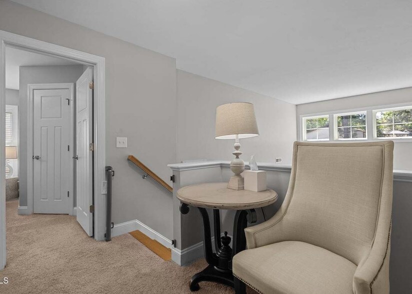 Building Photo - 151 Pineland Cir