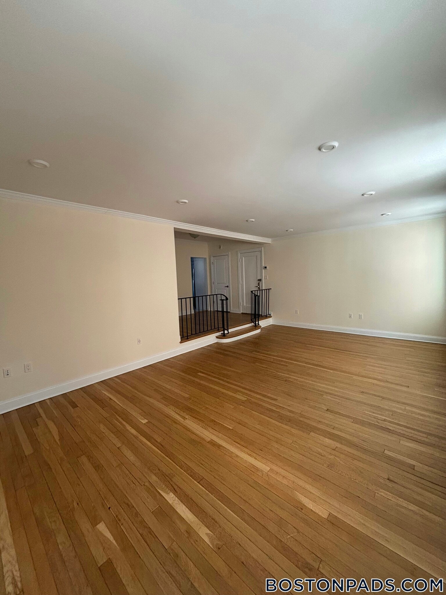 Building Photo - 37 Auburn St